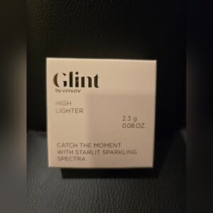 GLINT BY VDIVOV  Highlighter 2.3 g #05 Pitch Moon
